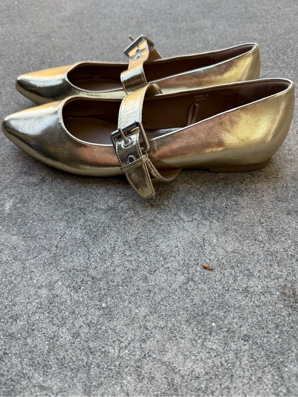 Report Golden Metallic Mary Jane Ballet Pointed Toe Buckle Strap Statement Flats - Picture 3 of 7